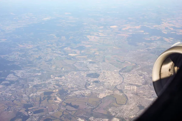 飛行中の飛行機でサンクトペテルブルク Simferopol — ストック写真
