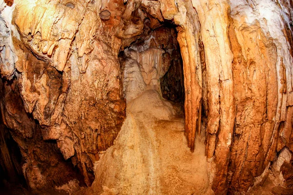 Visita Caverna Mamute Cordilheira Chatyr Dag Crimeia — Fotografia de Stock