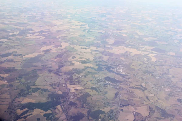 乘坐飞机在圣彼得堡辛菲罗波尔航班上飞行 — 图库照片