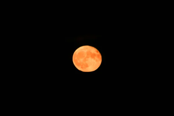 Lua Cheia Sobre Mar Numa Noite Escura — Fotografia de Stock