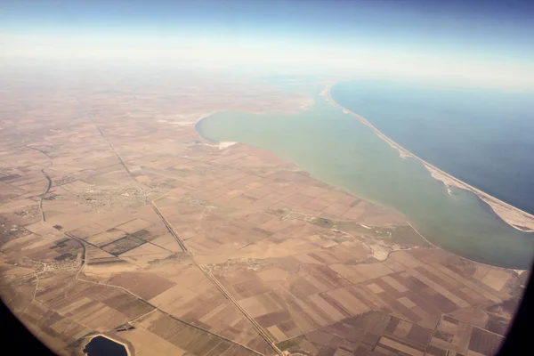 飛行中の飛行機でサンクトペテルブルク Simferopol — ストック写真