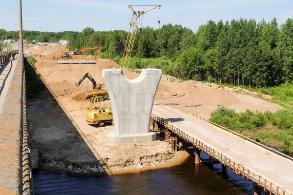 Строительство Автодорожного Моста Кириши Через Волхов — стоковое фото