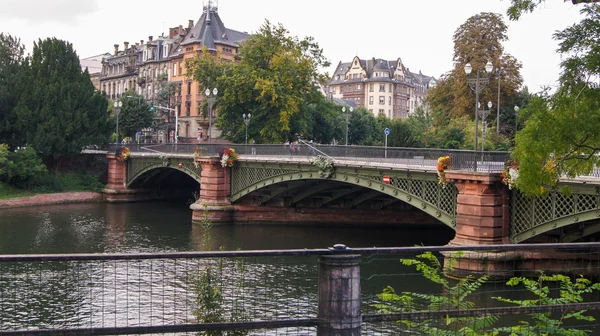 Bridge across the river — Stock Photo, Image