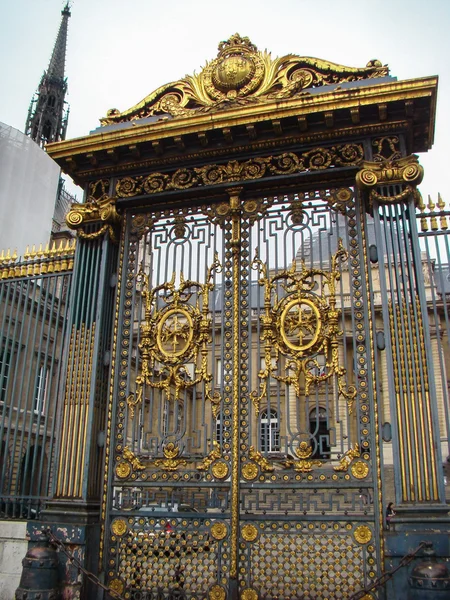 güzel kapı