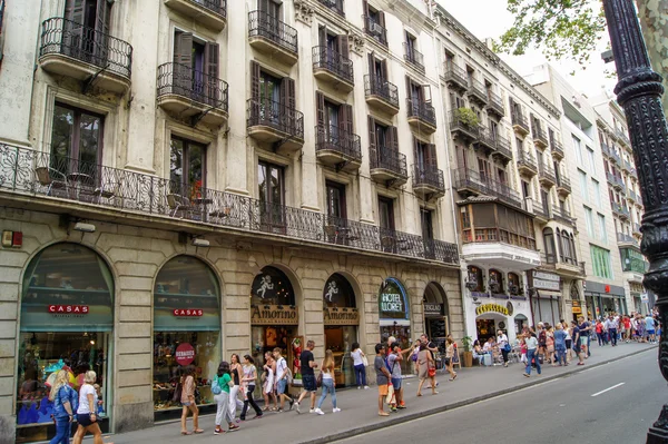 Turistas en Barcelona — Foto de Stock