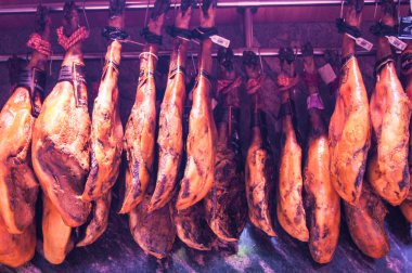 Tütsülenmiş jambon