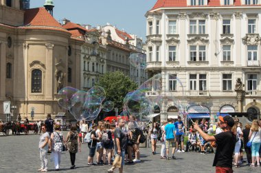 insanlar üzerinde büyük kabarcıklar
