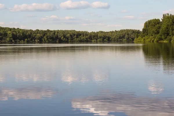 Clouds reflected in the river — Stock Photo, Image