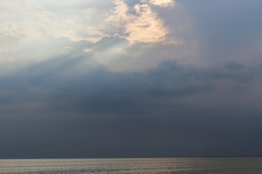 Güneş ışınları bir görebilsin içinde