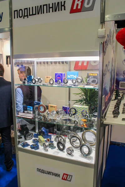 Showcase with bearing products. — Stock Photo, Image