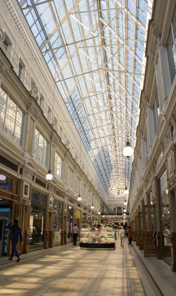 Passagem na loja Nevsky Prospect . — Fotografia de Stock