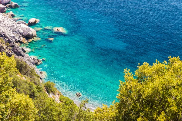 Moře kolem ostrova Elba u Pomonte — Stock fotografie