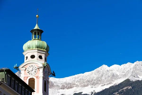 Antigua torre en Innsbruck, Austria — Foto de Stock