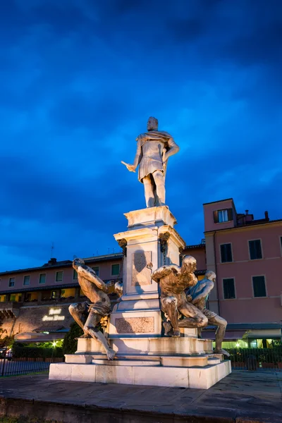 De "Monument av fyra morerna" i Livorno — Stockfoto