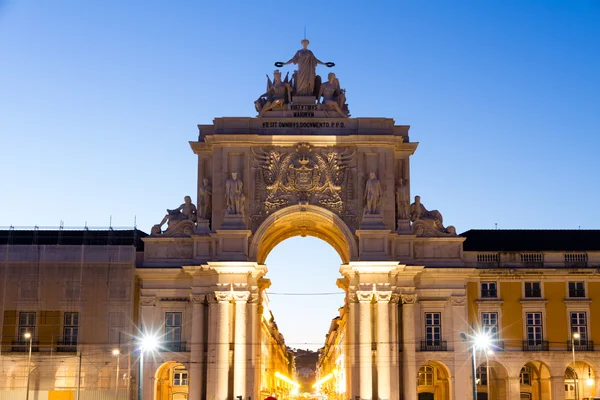 La Praca do Comercio (Plaza del Comercio) se encuentra en Lisboa, Portugal — Foto de Stock