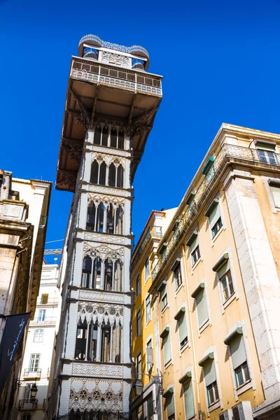 El ascensor de Santa Justa en Lisboa, Portugal — Foto de Stock