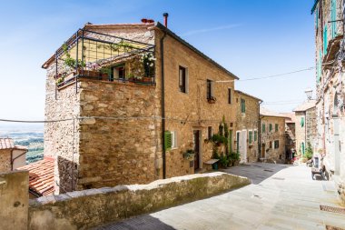 Campiglia Marittima İtalyan RE'deki İtalya'nın (yerleşim yeri) olduğunu