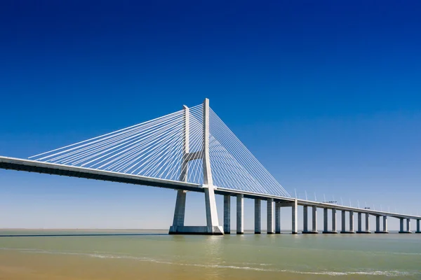 Le pont Vasco da Gama au Portugal — Photo