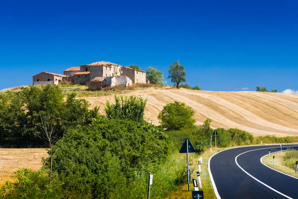 Tepeler ve Toskana alanları