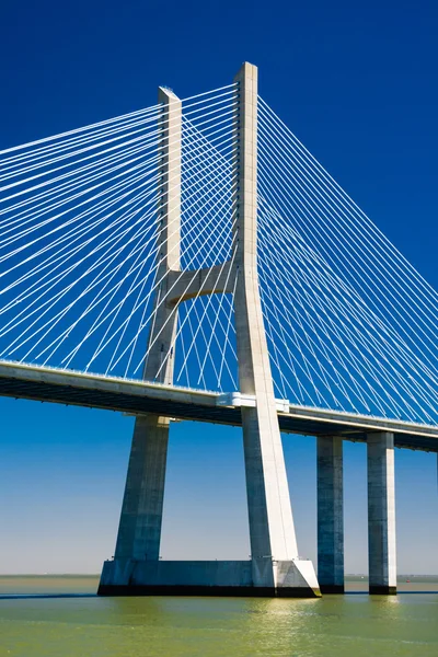 De Vasco da Gama Bridge in Portugal — Stockfoto