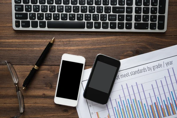 Accessoire de bureau sur la table, lieu de travail — Photo