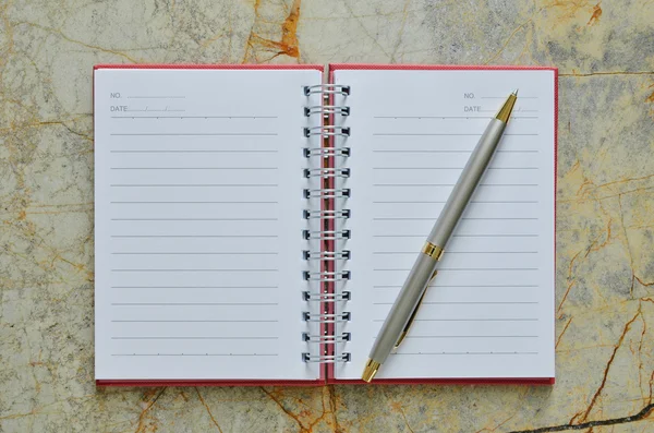 Blank open note book with a pen — Stock Photo, Image