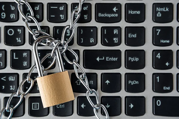 Locked computer keyboard , security concept — Stock Photo, Image