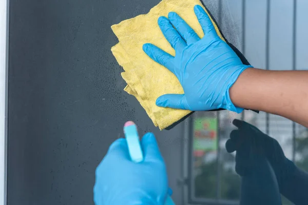 Man Hand Ware Rubber Glove Cleaning Door Glass Window — Stock Photo, Image