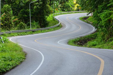 eğri yol