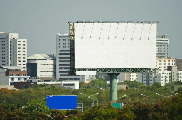 Outdoor em branco pronto para publicidade — Fotografia de Stock