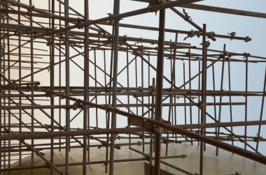 İnşaat alanında iskele