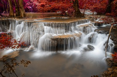 derin orman şelale, huay mae khamin, kanchanaburi, Tayland