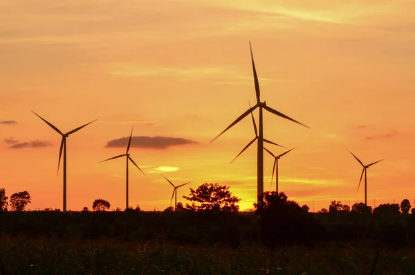 Wind turbine at sunset — Stock Photo, Image