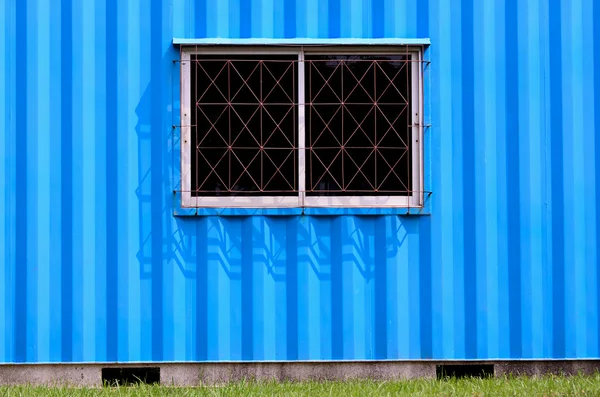 Fenêtres de bureau de récipient bleu — Photo