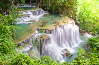 derin orman şelale, huay mae khamin, kanchanaburi, Tayland