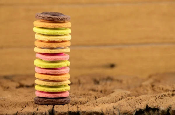 Biscoito chique na mesa de madeira — Fotografia de Stock