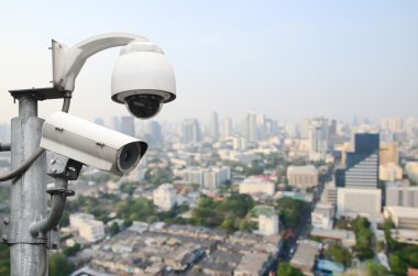 Güvenlik kamerası veya Cctv şehir üzerinde