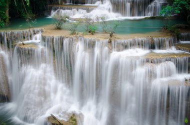 derin orman şelale, huay mae khamin, kanchanaburi, Tayland