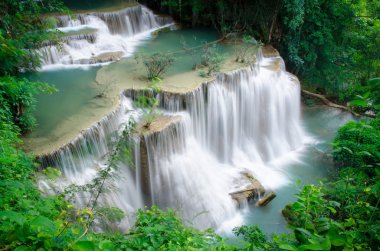 derin orman şelale, huay mae khamin, kanchanaburi, Tayland