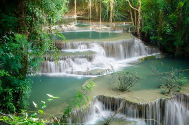 derin orman şelale, huay mae khamin, kanchanaburi, Tayland