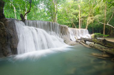 derin orman şelale, huay mae khamin, kanchanaburi, Tayland