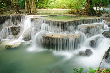 derin orman şelale, huay mae khamin, kanchanaburi, Tayland