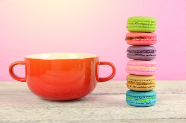 aradan saatler için renkli macarons