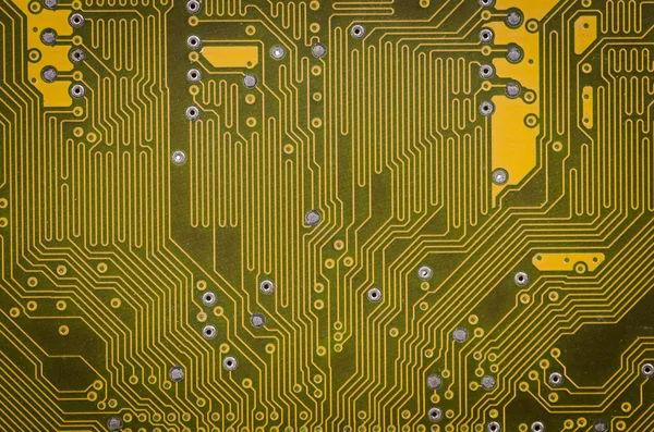 Lignes et joints de soudure de la carte de circuit moderne — Photo