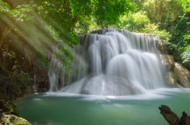 derin orman şelale, huay mae khamin, kanchanaburi, Tayland