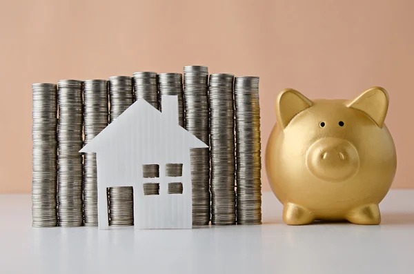 House model and stack of coin — Stock Photo, Image