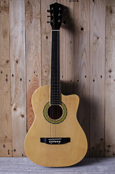 Guitarra con fondo de marco de foto en blanco —  Fotos de Stock