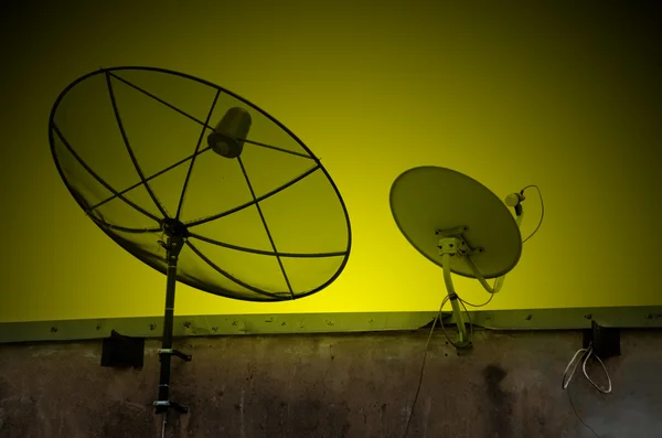 Platos satélite para telecomunicaciones — Foto de Stock