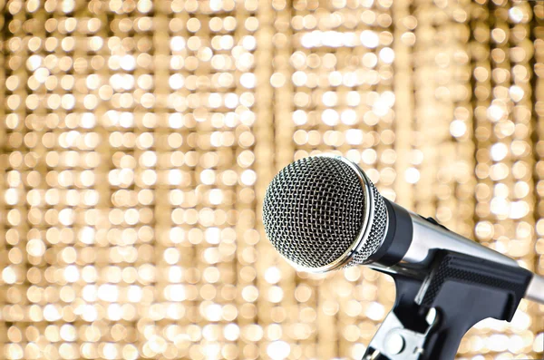 Microphone with bokeh background — Stock Photo, Image