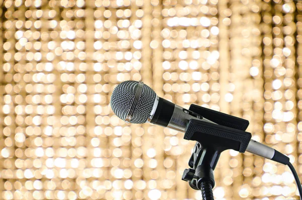 Microphone with bokeh background — Stock Photo, Image